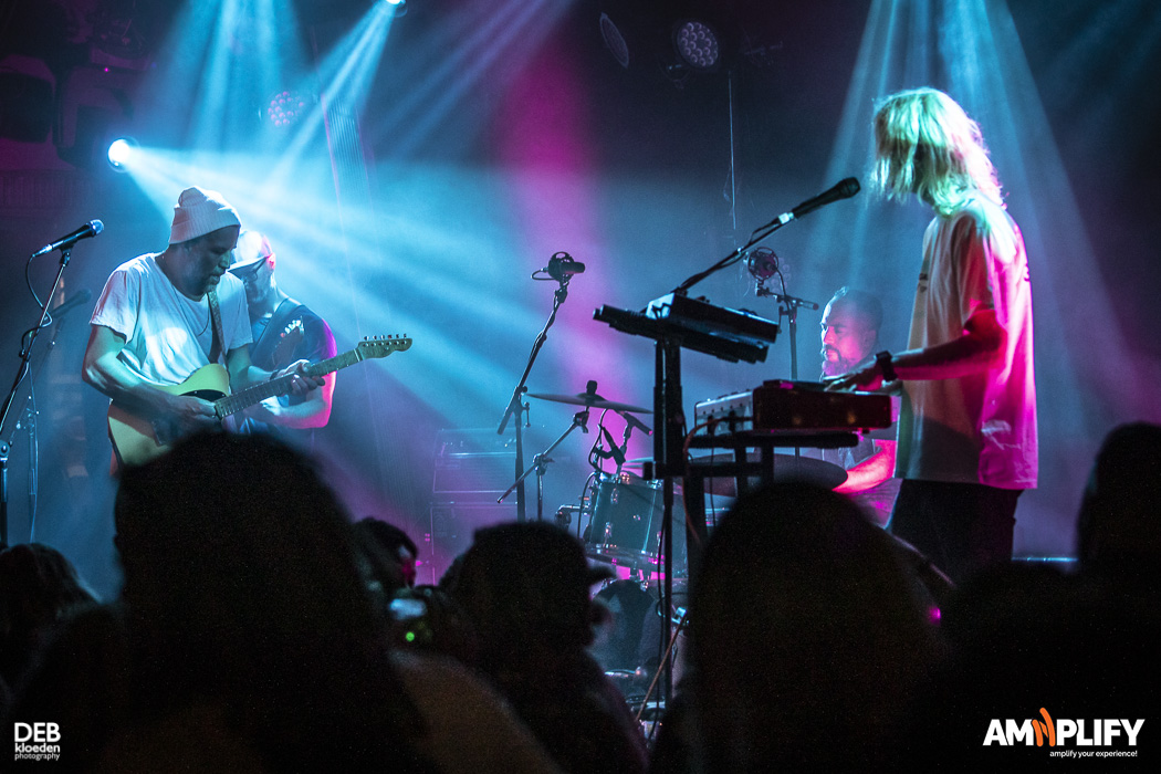MAT McHUGH & THE BEAUTIFUL GIRLS
