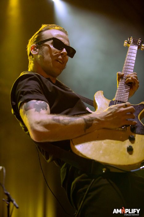 Social Distortion