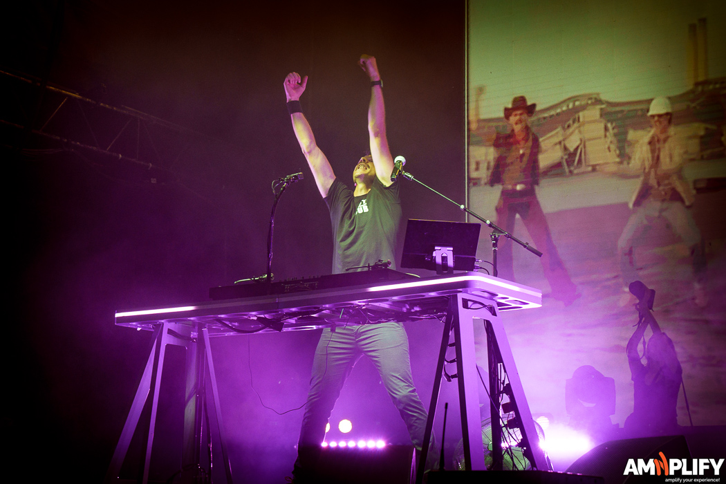 Hot Dub Time Machine