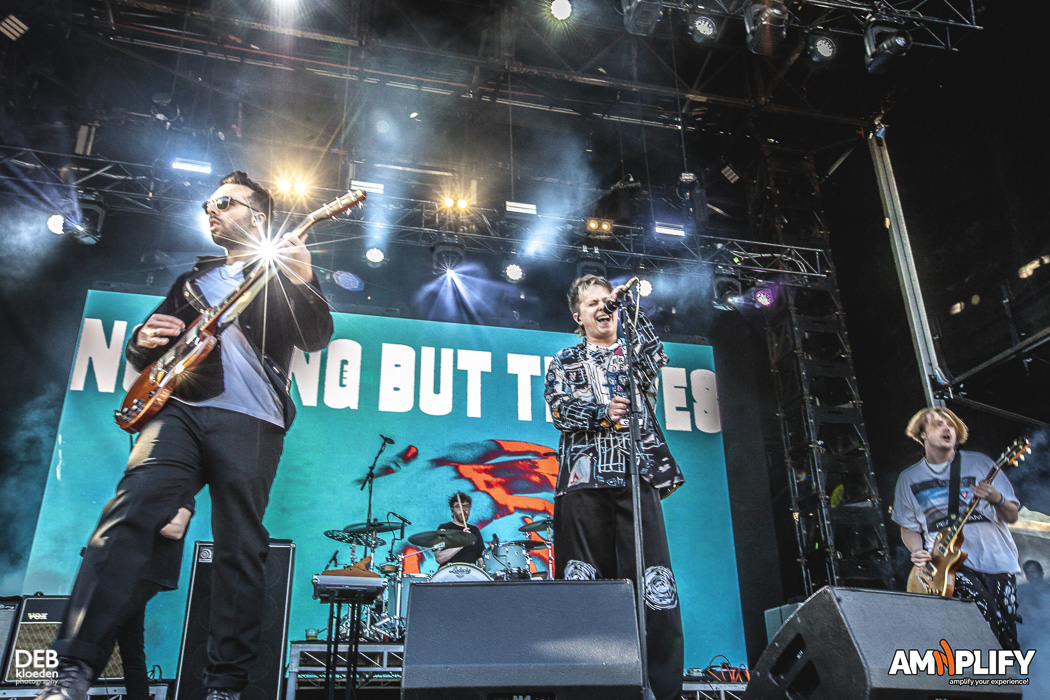 Nothing But Thieves