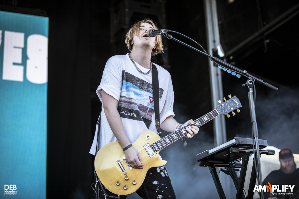 Nothing But Thieves