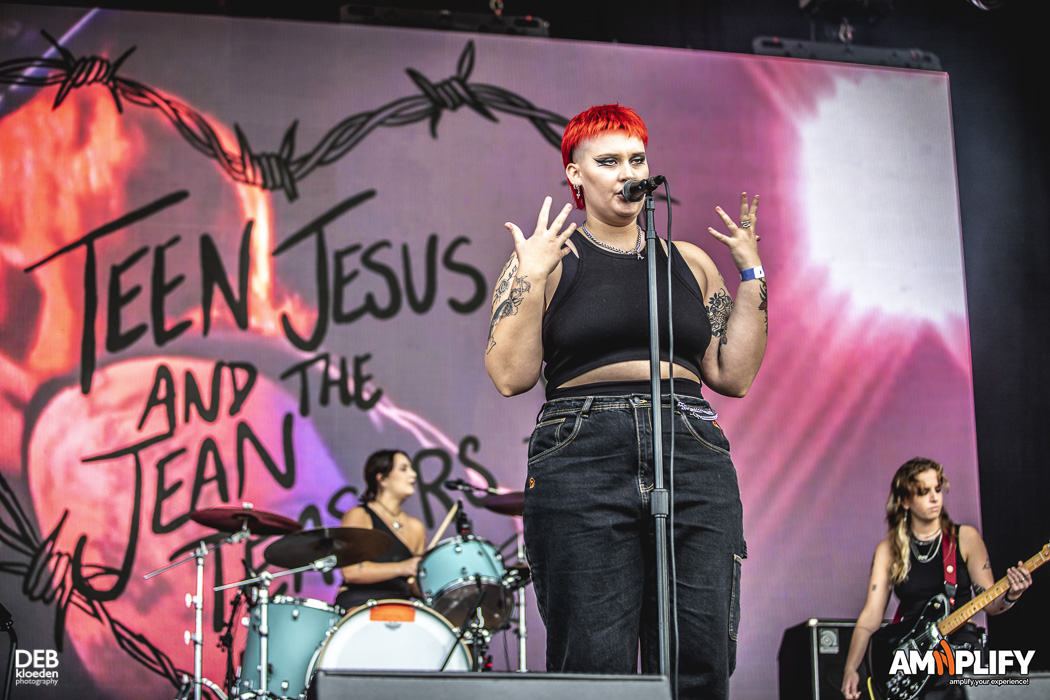 Teen Jesus & The Jean Teasers