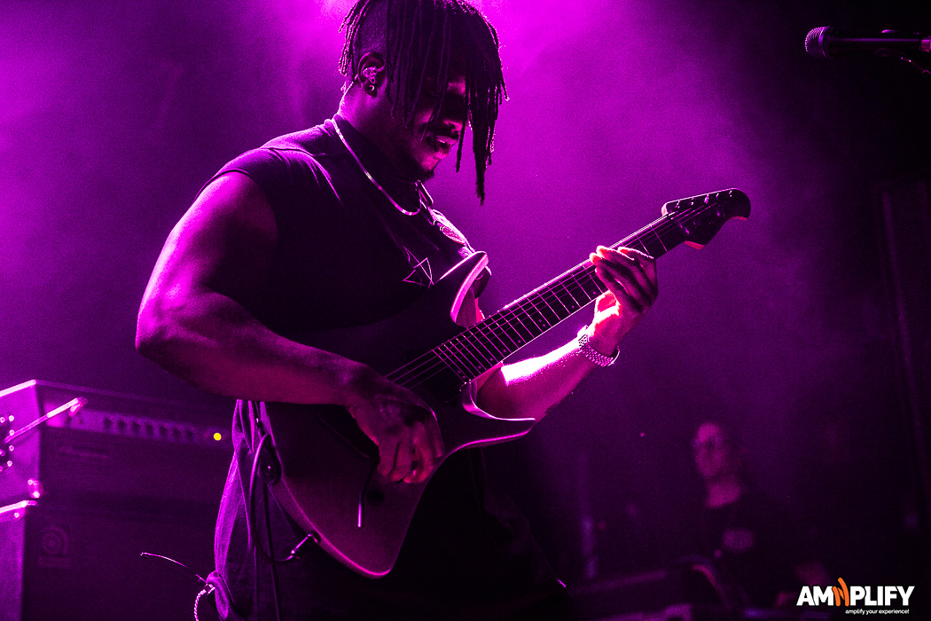 ANIMALS AS LEADERS