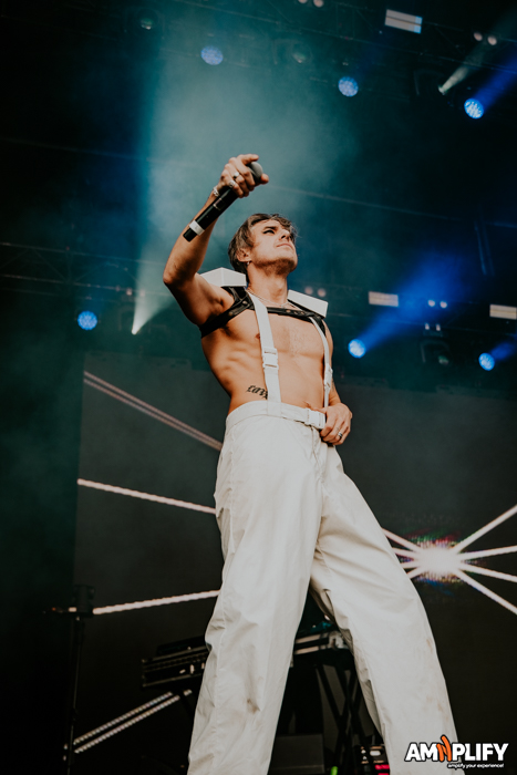 Confidence Man