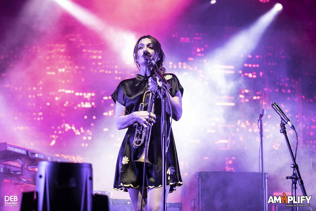 Angus & Julia Stone