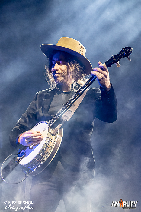 Angus + Julia Stone