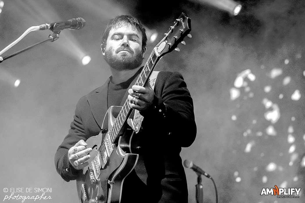 Angus + Julia Stone