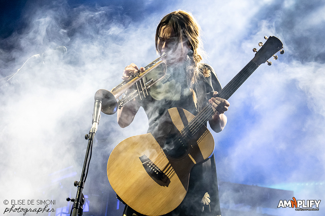 Angus + Julia Stone