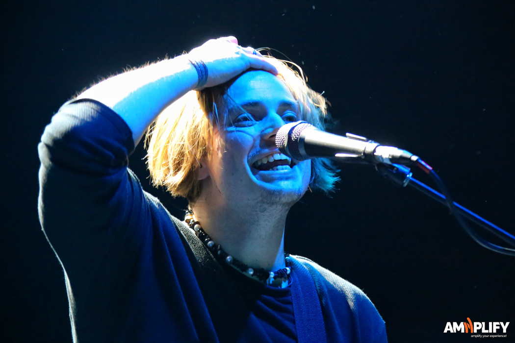 Nothing But Thieves