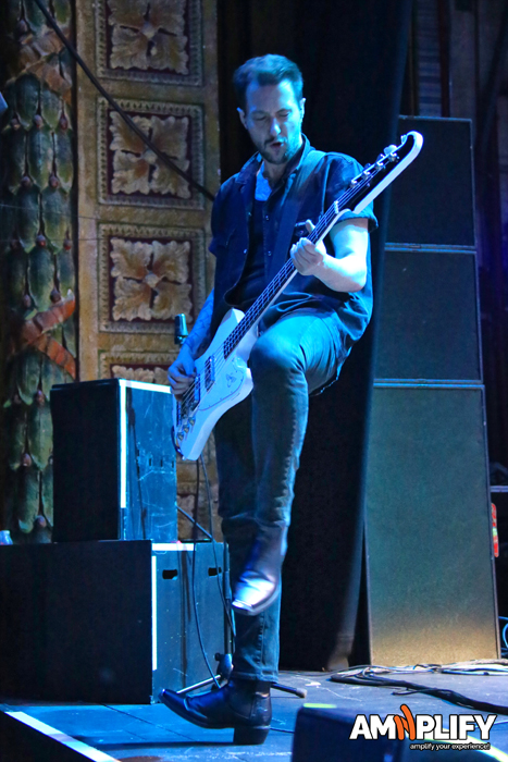 Nothing But Thieves