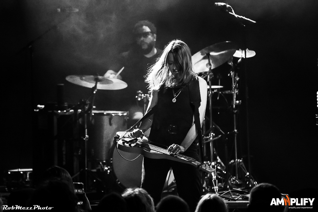 LARKIN POE