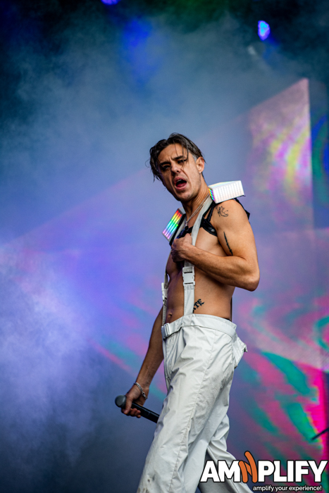 Confidence Man