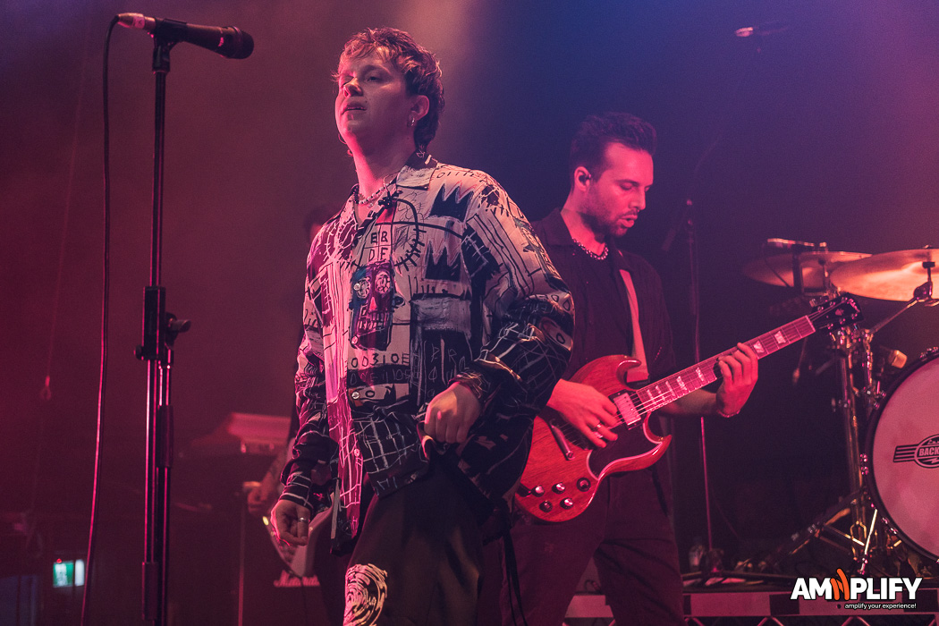 Nothing But Thieves