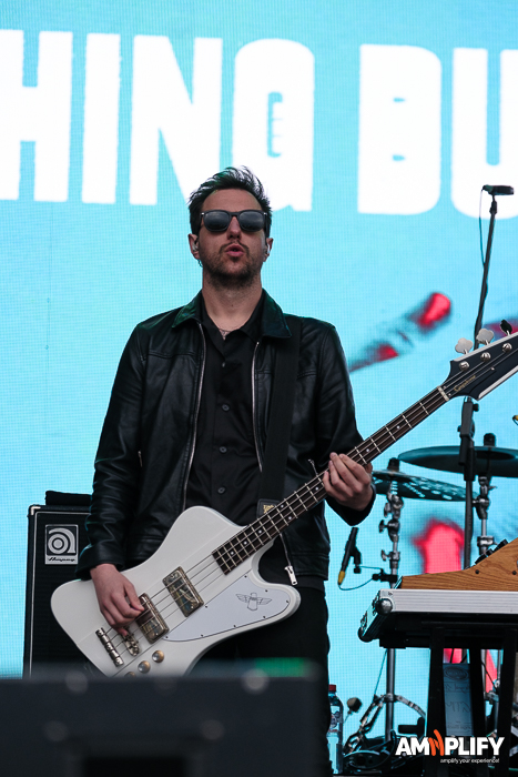 Nothing But Thieves