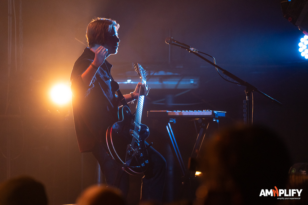 Nothing But Thieves