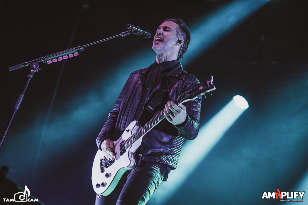 PAPA ROACH