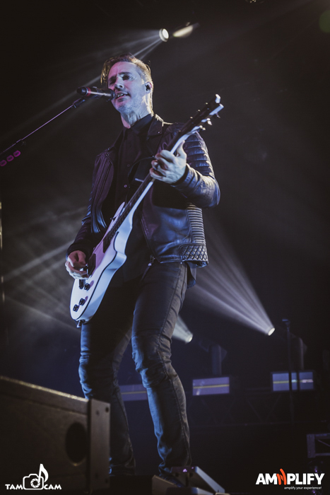 PAPA ROACH