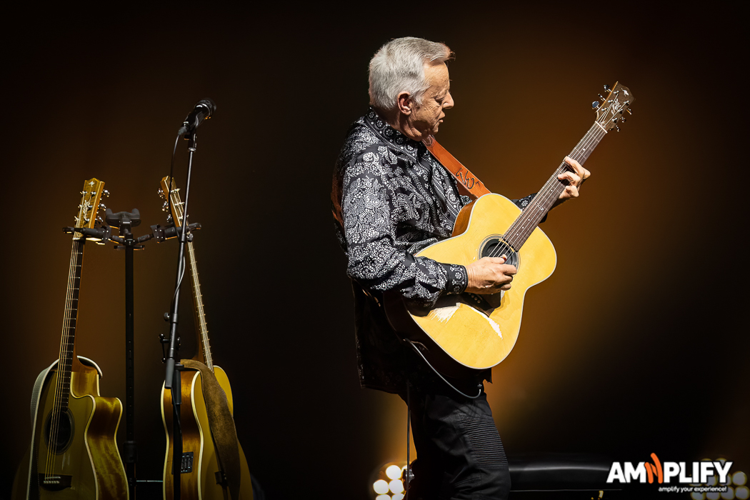TOMMY EMMANUEL