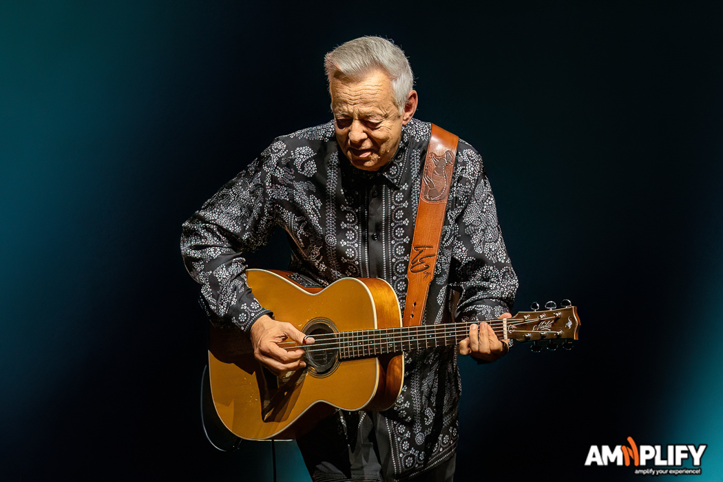 TOMMY EMMANUEL