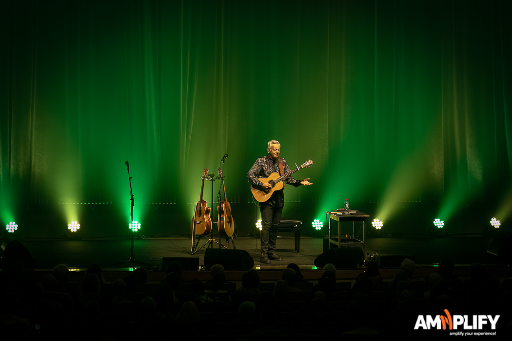 TOMMY EMMANUEL