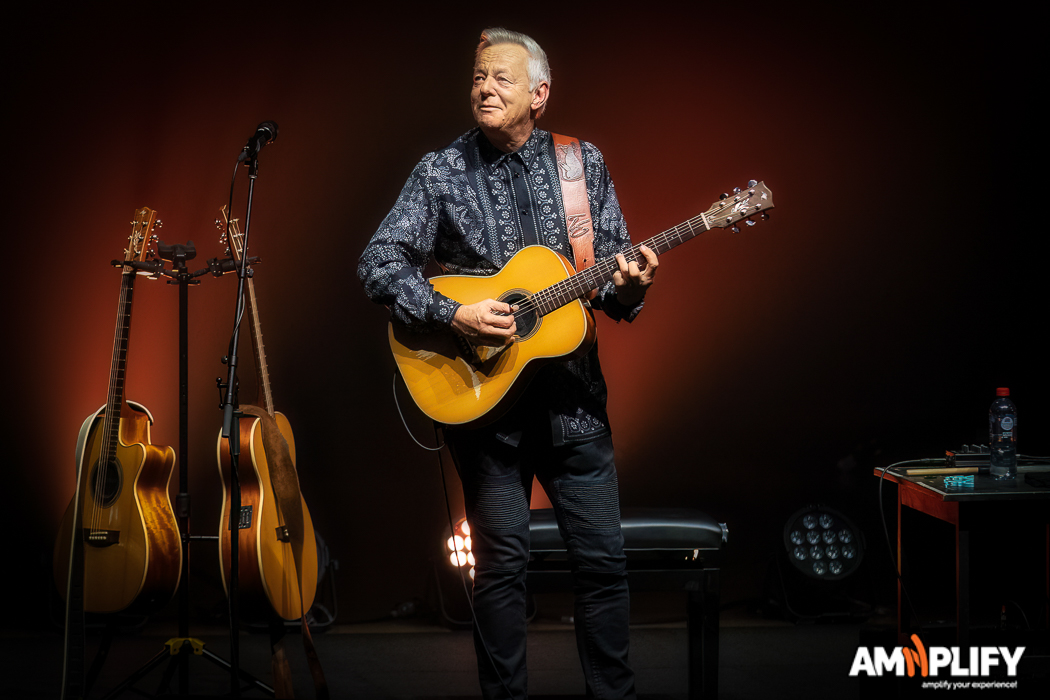 TOMMY EMMANUEL