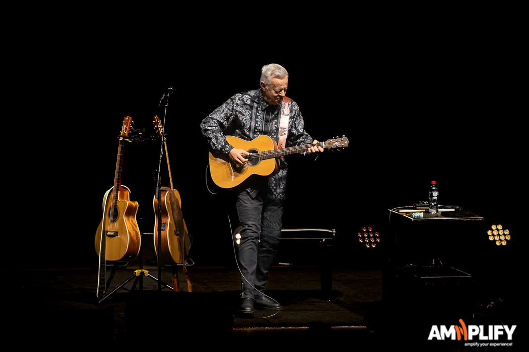 TOMMY EMMANUEL