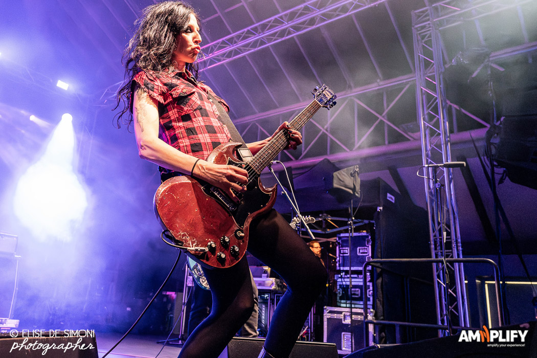 Magic Dirt