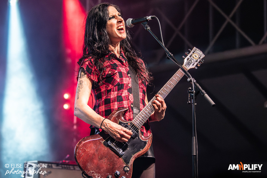 Magic Dirt