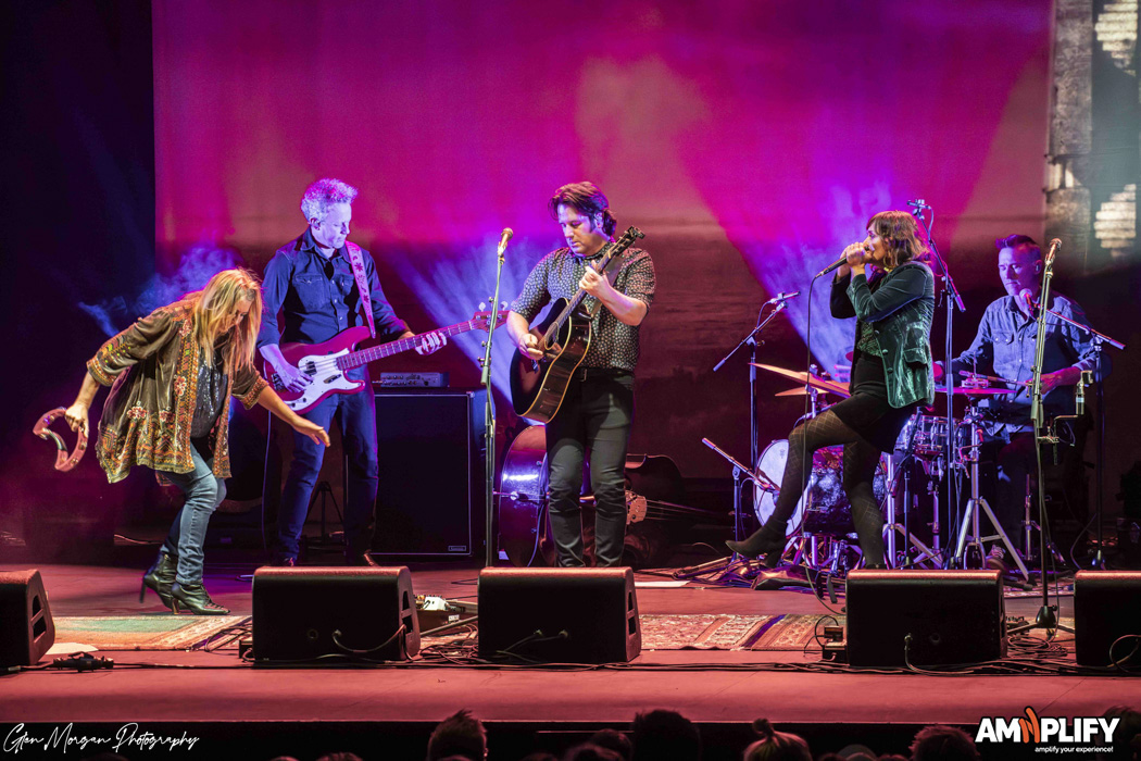 The Waifs