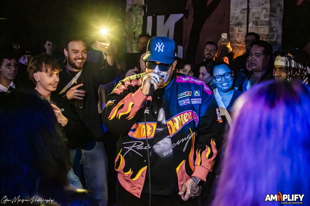 Neon Belly