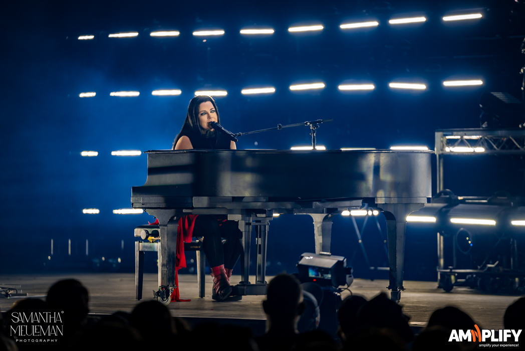 EVANESCENCE
