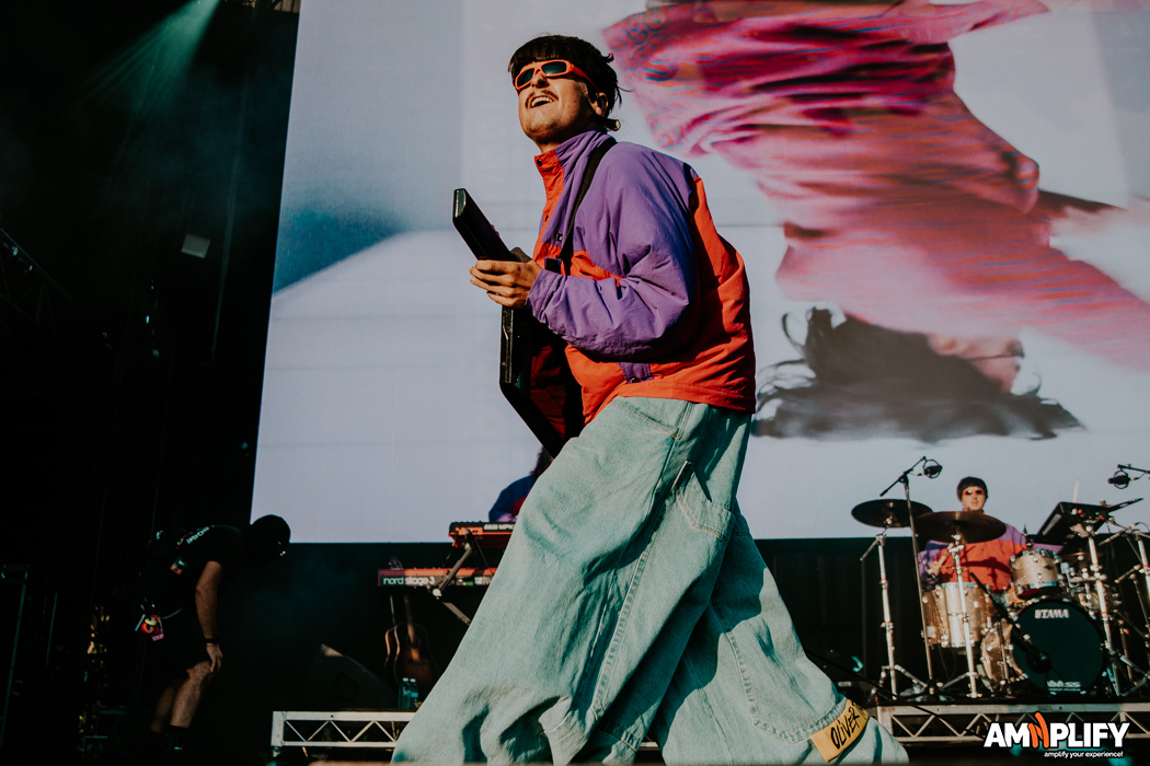 OLIVER TREE