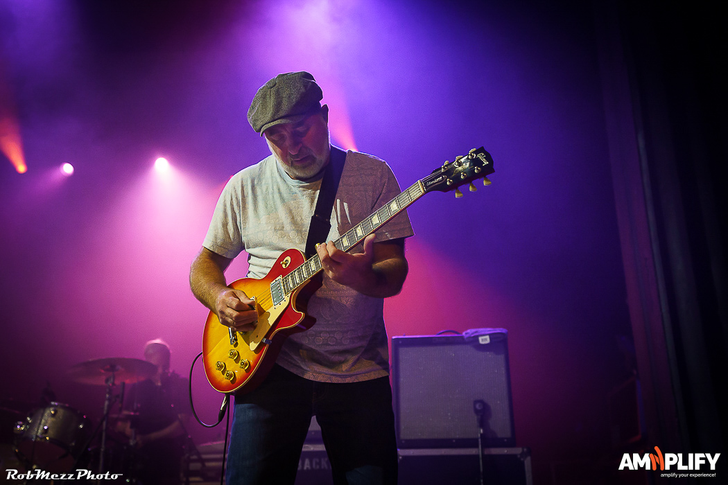 HAPPY MONDAYS