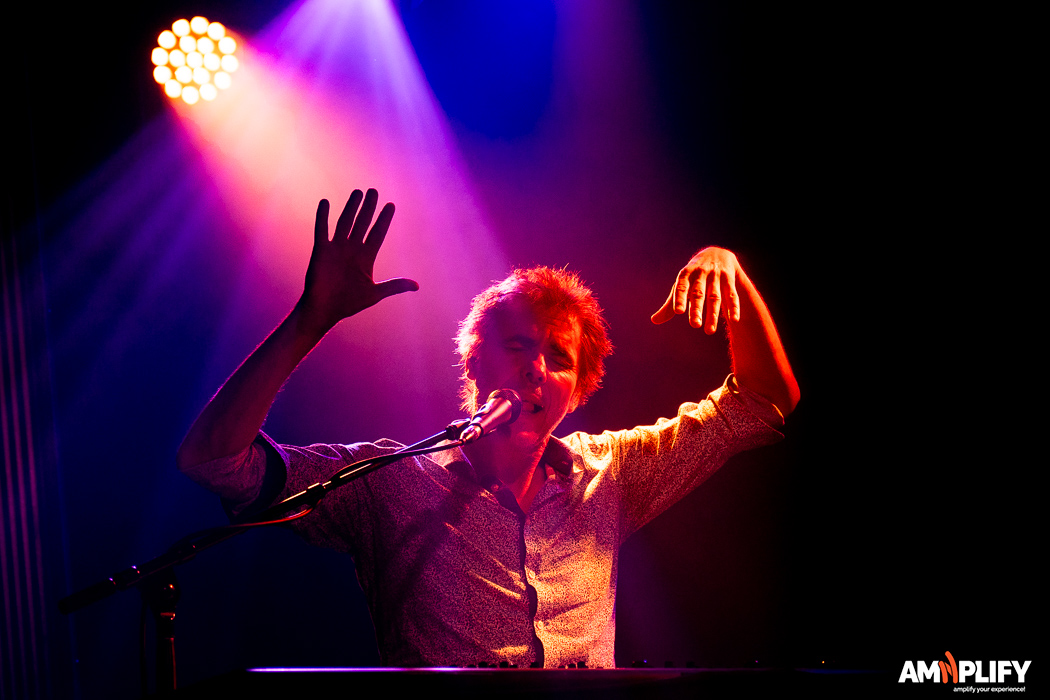 THE WHITLAMS