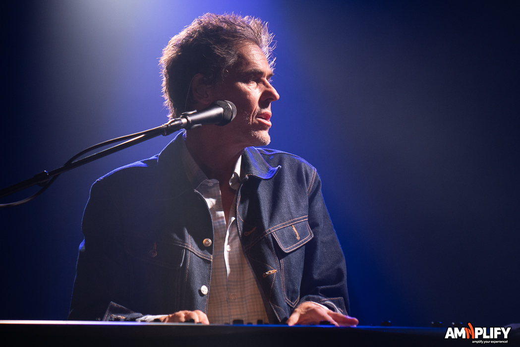 THE WHITLAMS