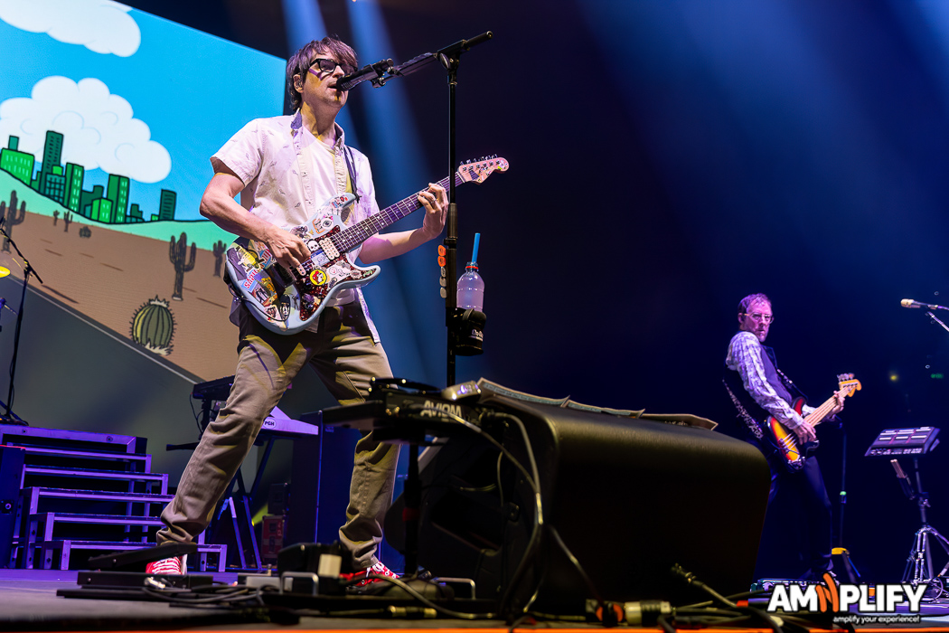 WEEZER