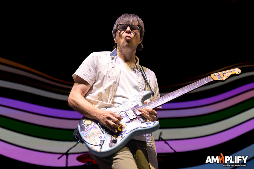WEEZER