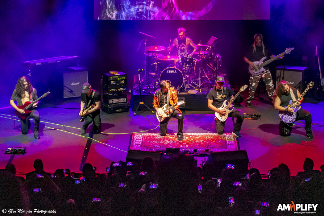 STEVE VAI