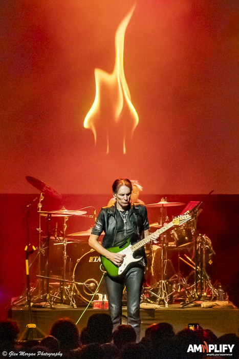 STEVE VAI