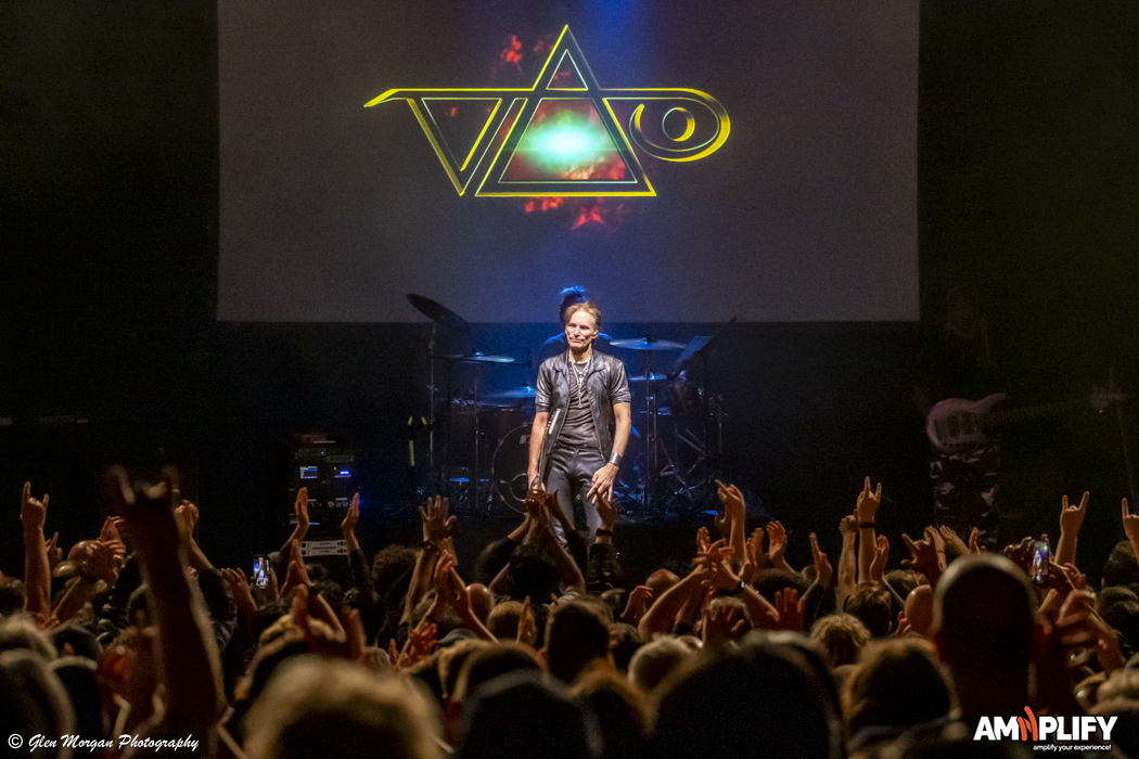 STEVE VAI