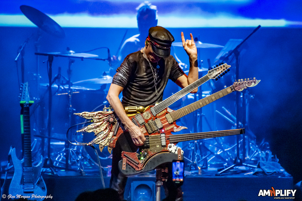 STEVE VAI