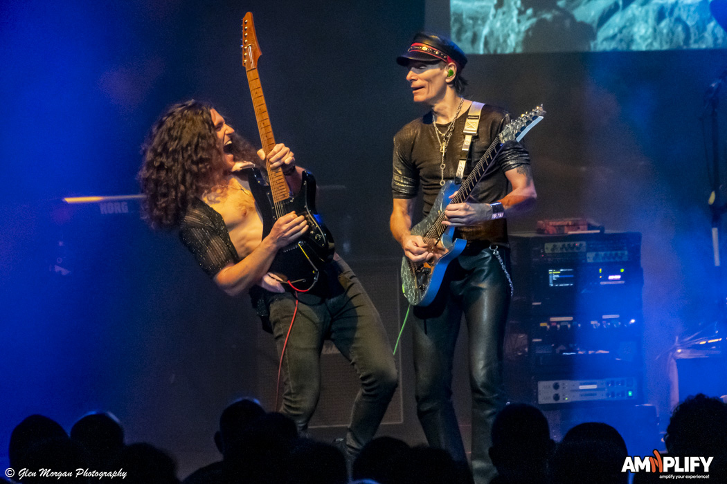 STEVE VAI