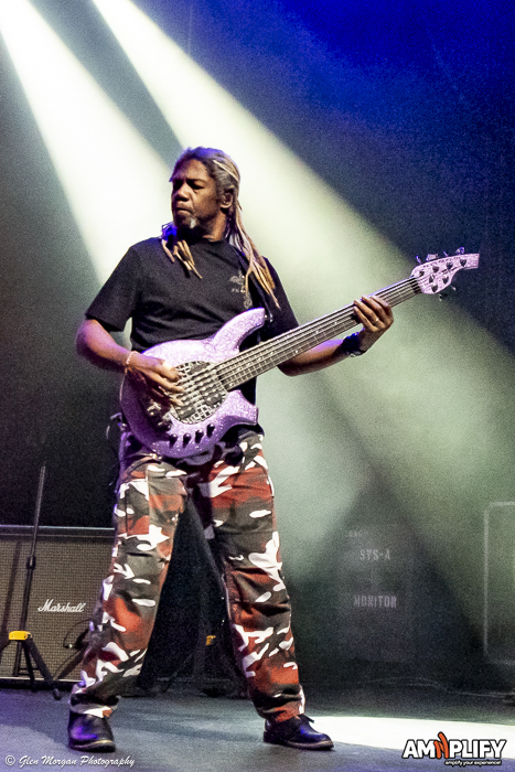 STEVE VAI