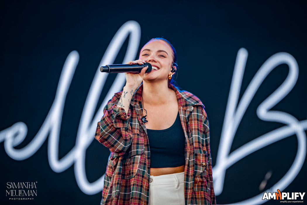 Danielle Bradbery
