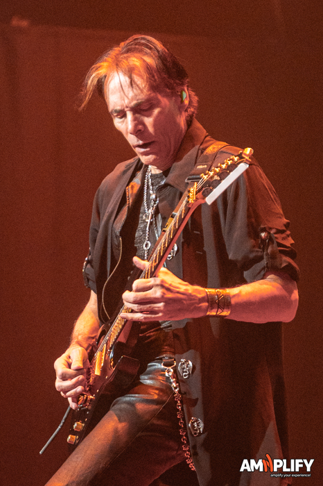 STEVE VAI