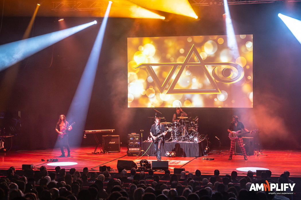 STEVE VAI