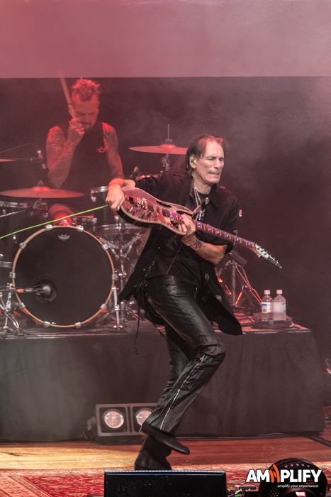 STEVE VAI