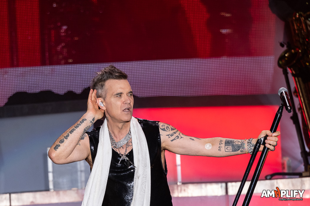 ROBBIE WILLIAMS