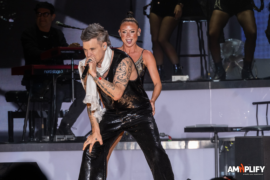 ROBBIE WILLIAMS