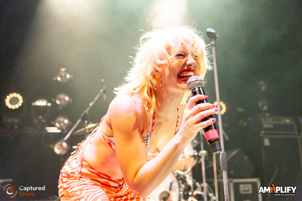 AMYL AND THE SNIFFERS